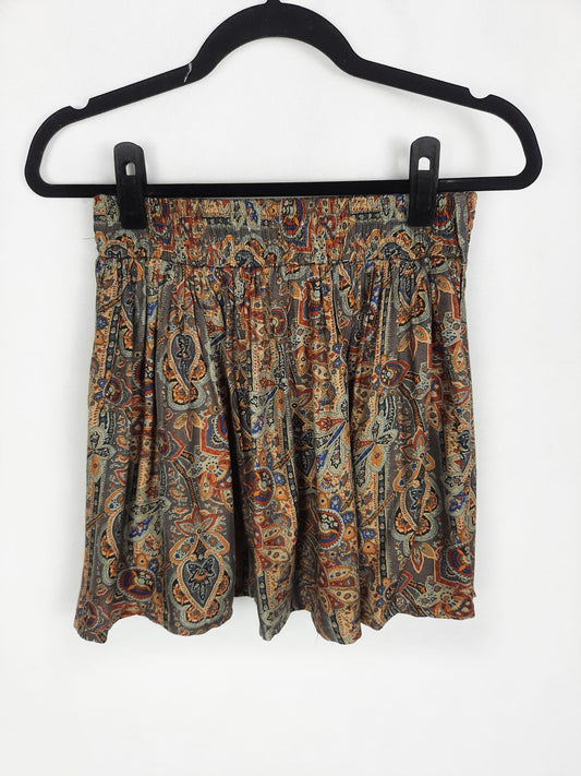 SYSTEMACTION. Short Ts skirt