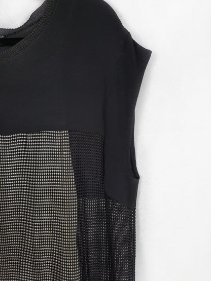 ZARA. Vestido rejilla talla L