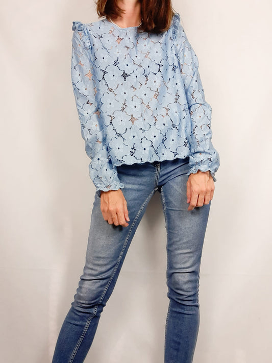 H&amp;M. Crochet blouse S. 38