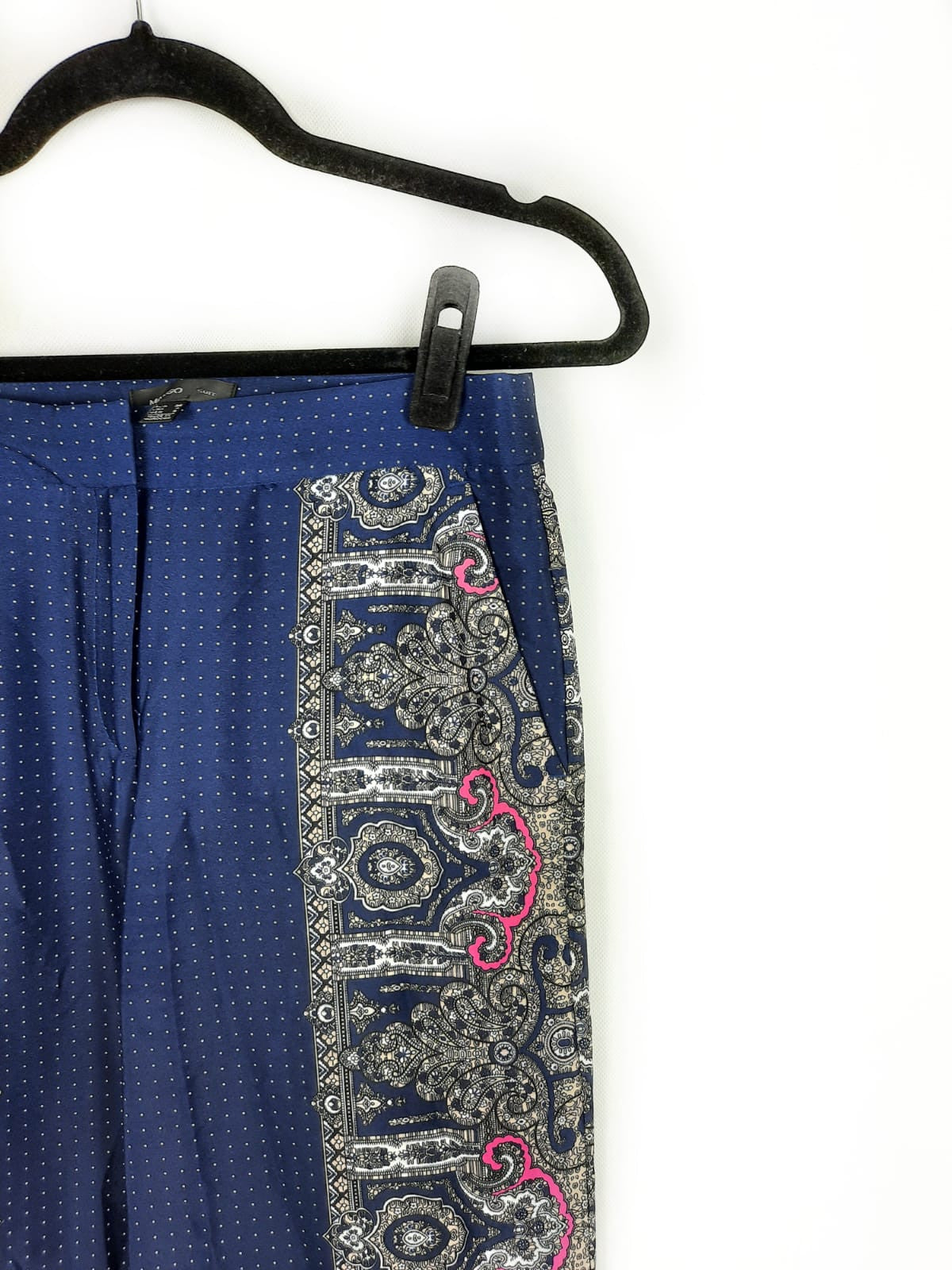 MANGO. Pantalón lunares T. 36