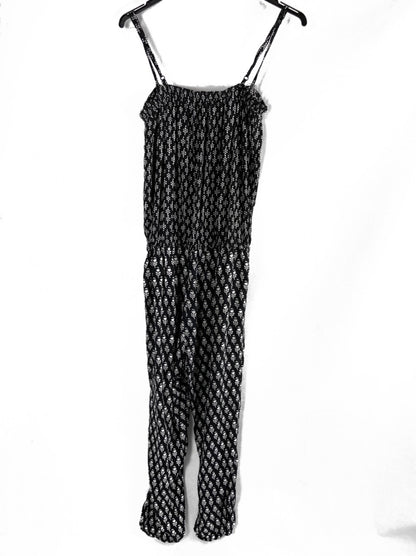 OYSHO.Mono  negro floresT.S