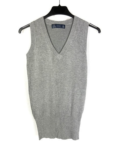 ZARA. Grey sleeveless sweater Ts