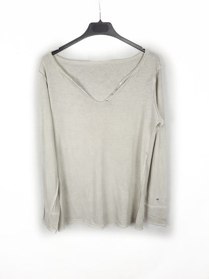 OTRAS. Camiseta beige botones cuello T.u