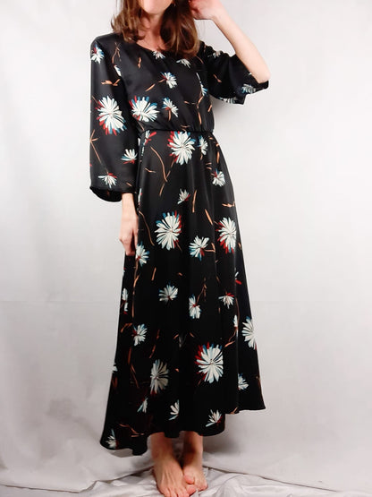 DIXIE. Vestido negro fluido flores T.u (S/M)