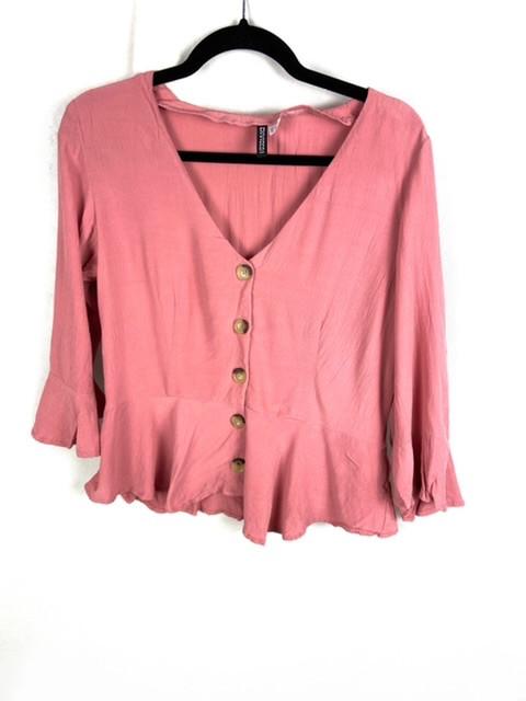 H&M. Top rosa botones T.42
