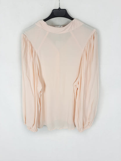MANGO. Blusa rosa mangas abullonadas T.m