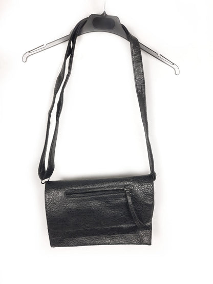 MISAKO. Black leatherette bag with adjustable handle