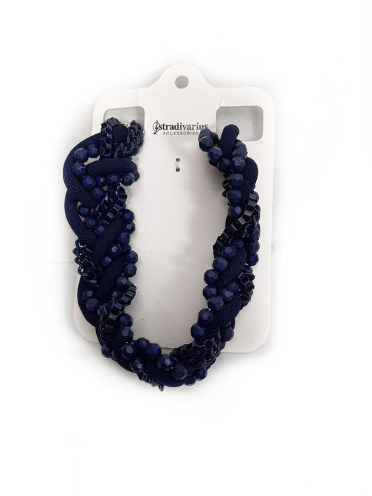 STRADIVARIUS. Blue necklace