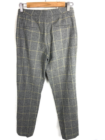 MASSIMO DUTTI. Grey checked pleated trousers, size 36