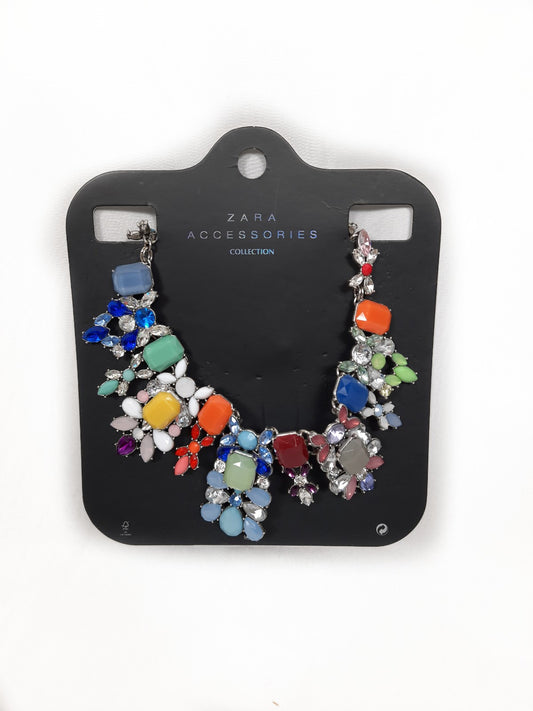 ZARA. Multi-colored flower pendant