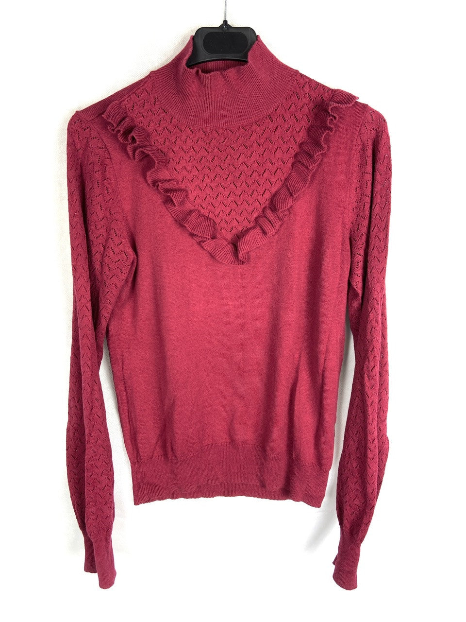 LA REDOUTE. Burgundy die-cut sweater Tm