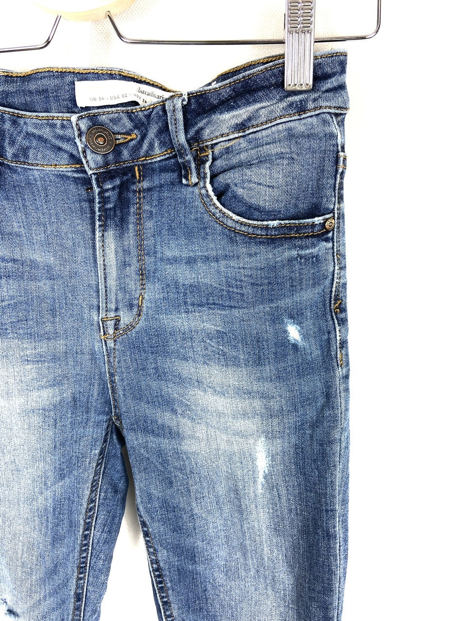 STRADIVARIUS.Straight skinny jeans size 34