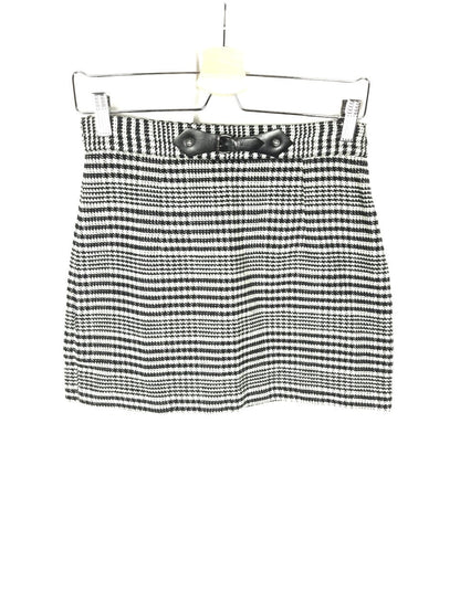 ZARA.Falda pata de gallo negra y beige t.s