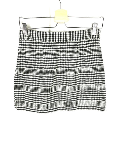 ZARA.Falda pata de gallo negra y beige t.s