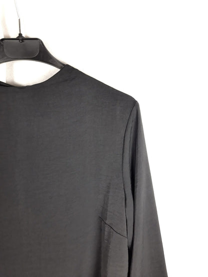 H&amp;M. Flowy black blouse S.36