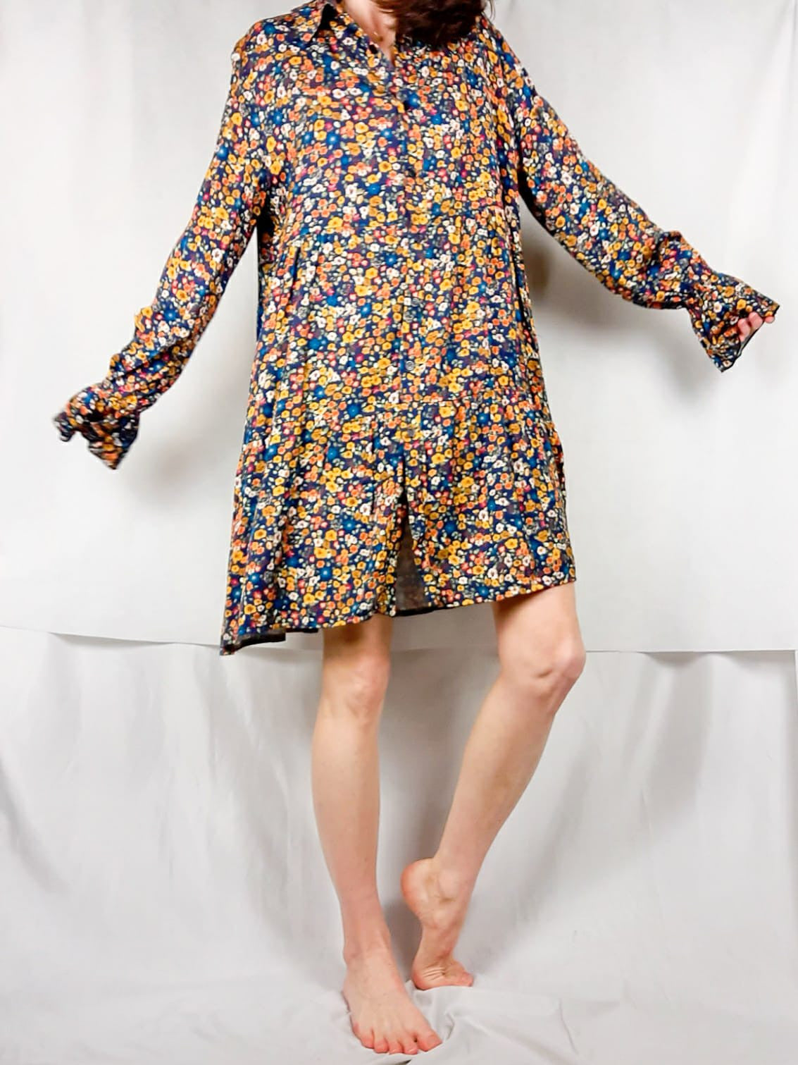 HUG&amp;CLAU. Blue floral dress Tm/l