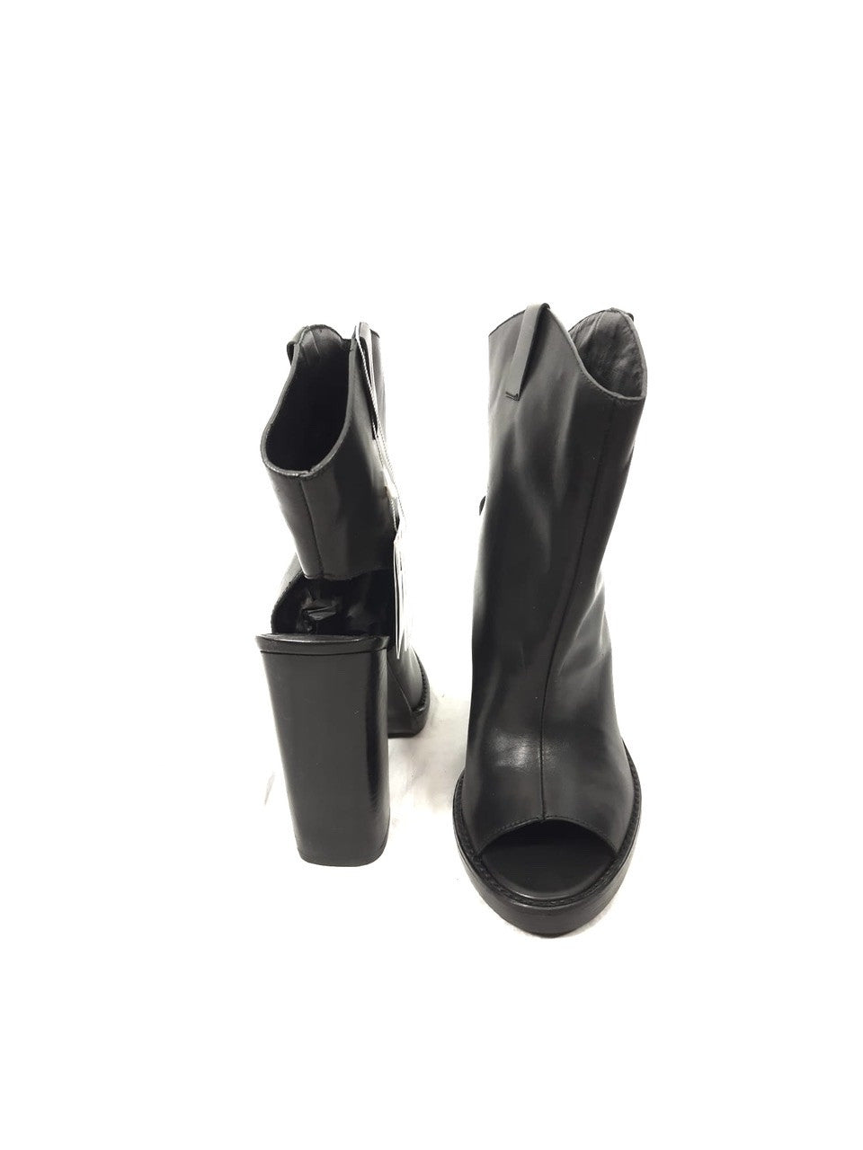ZARA. Botin negro tacon talón descubierto T.40