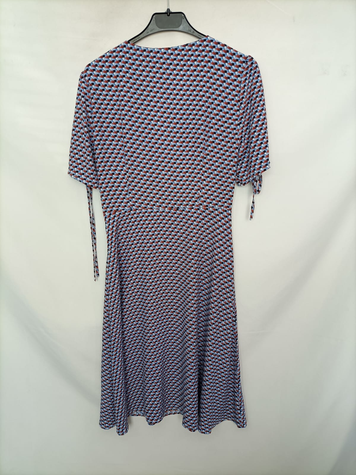 URBAN REVIVO.Vestido midi azul y burdeos T.38