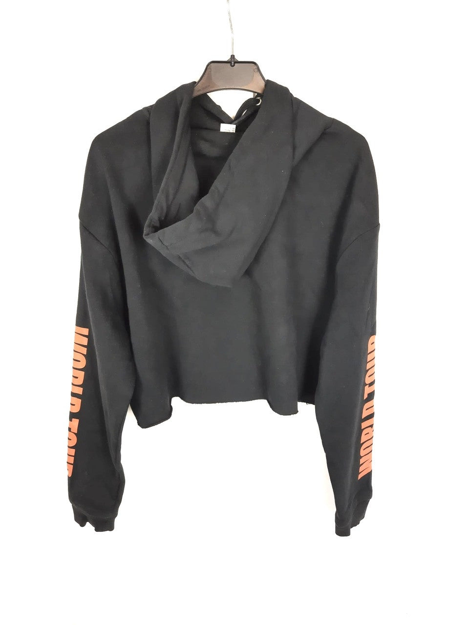 H&amp;M. Black crop top sweatshirt Tl