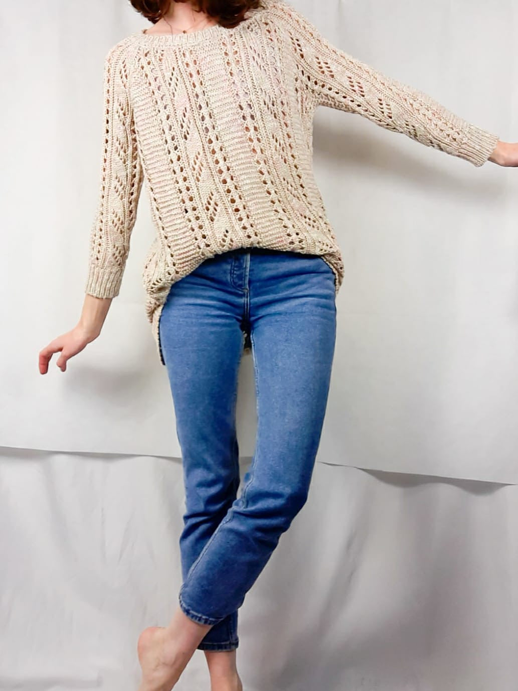 EASY WEAR. Jersey punto abierto beige con hilos rosas T.42