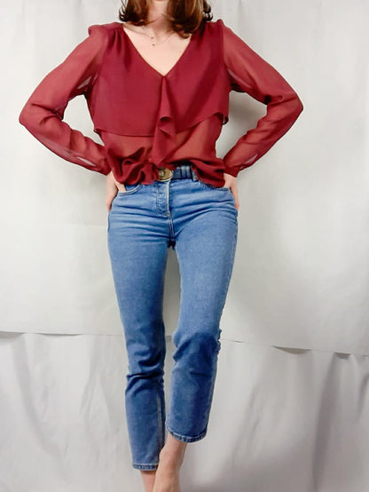 MASSIMO DUTTI. Blusa burdeos volantes T.38