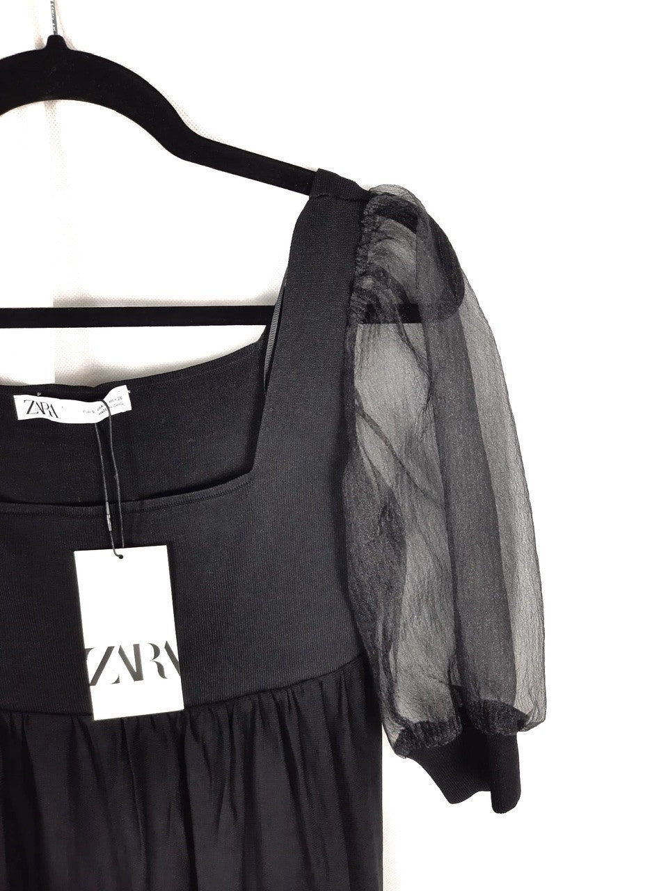 ZARA.Vestido punto mangas abullonadas T.s