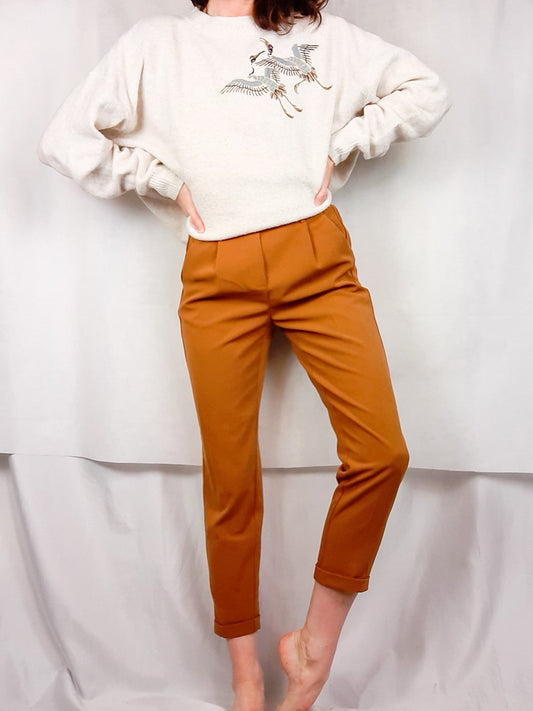 STRADIVARIUS.Pantalones marrones relajados T.s