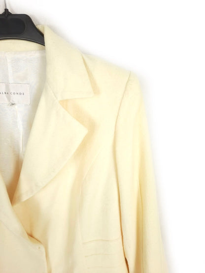 ALBA CONDE. Pale yellow textured blazer, size 38