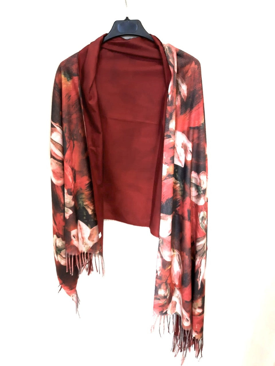 OTHERS. Oversized floral scarf