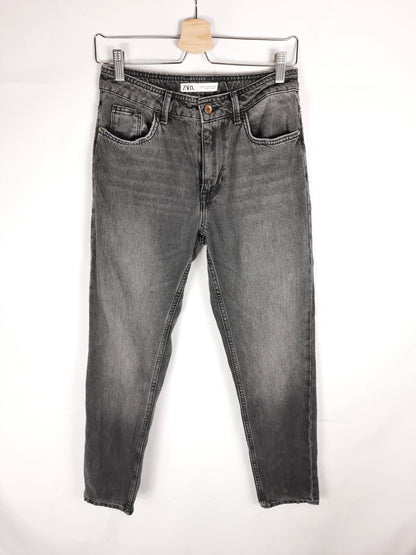 ZARA. pantalon gris desgastado T.36