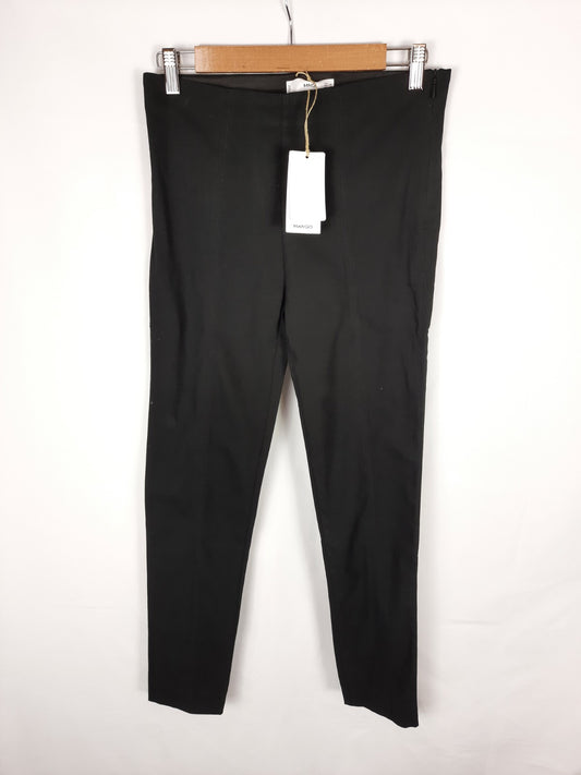 MANGO. pantalon negro elastico T.40