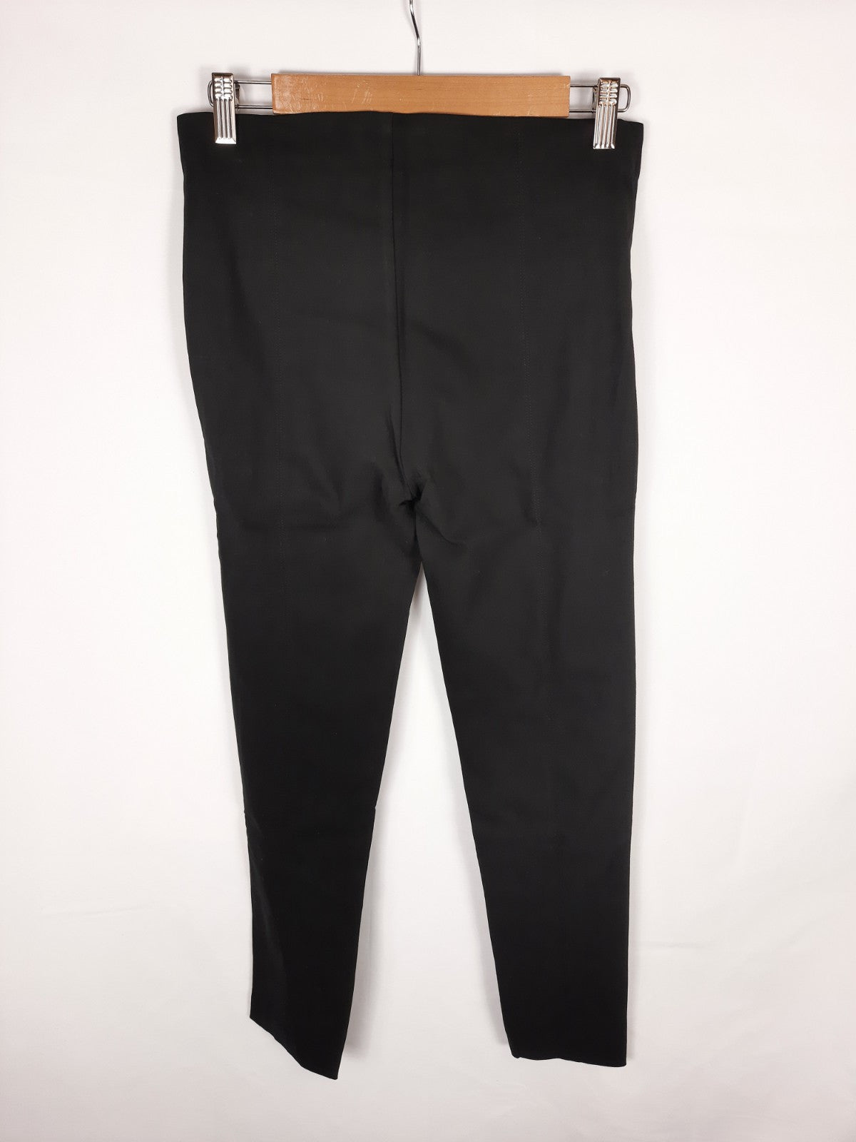 MANGO. pantalon negro elastico T.40