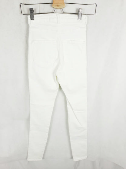 ZARA. White skinny pants size 34
