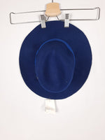 STRADIVARIUS.Sombrero azul T.m
