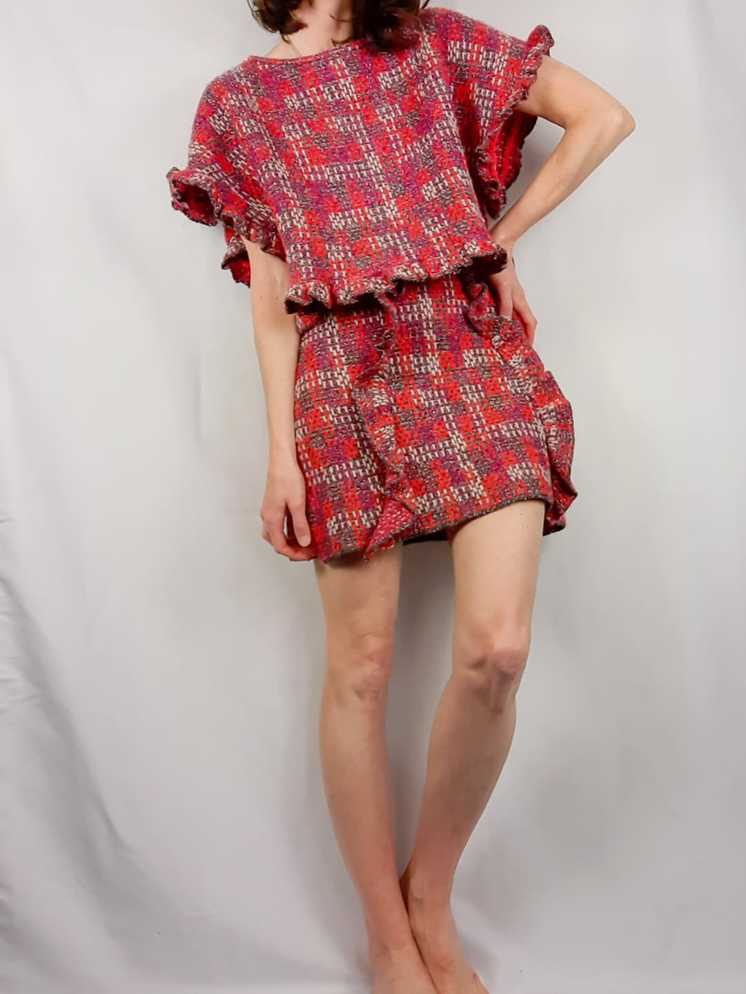 ZARA. Red top with silver threads Ts