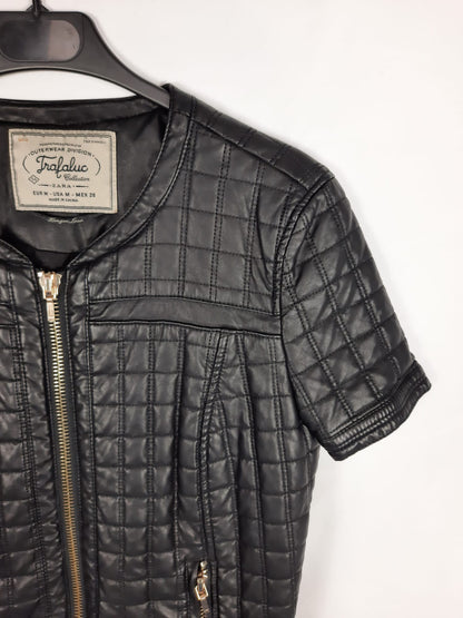 ZARA.Cazadora polipiel manga corta T.m