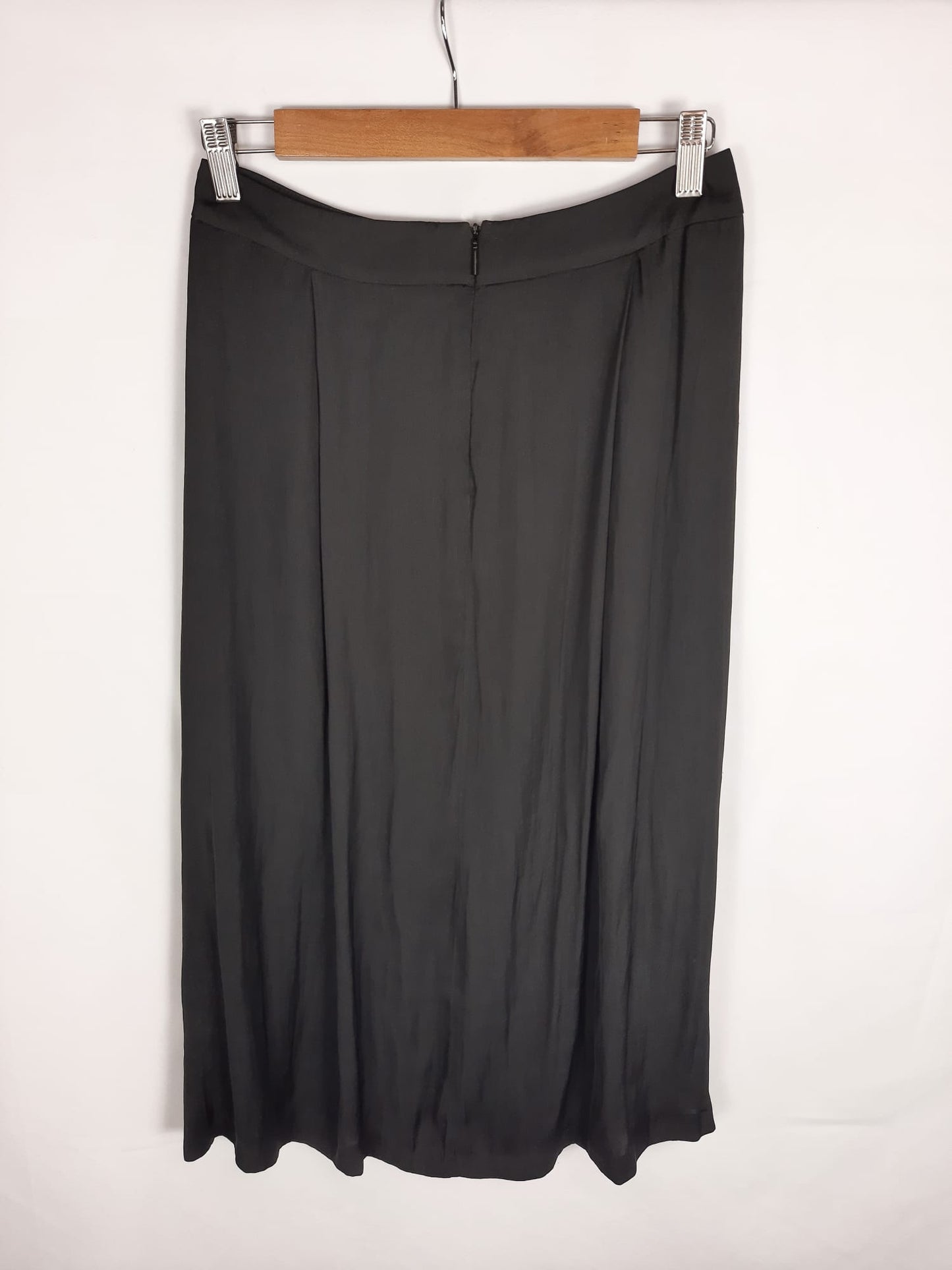 MANGO. Black midi skirt, size 36
