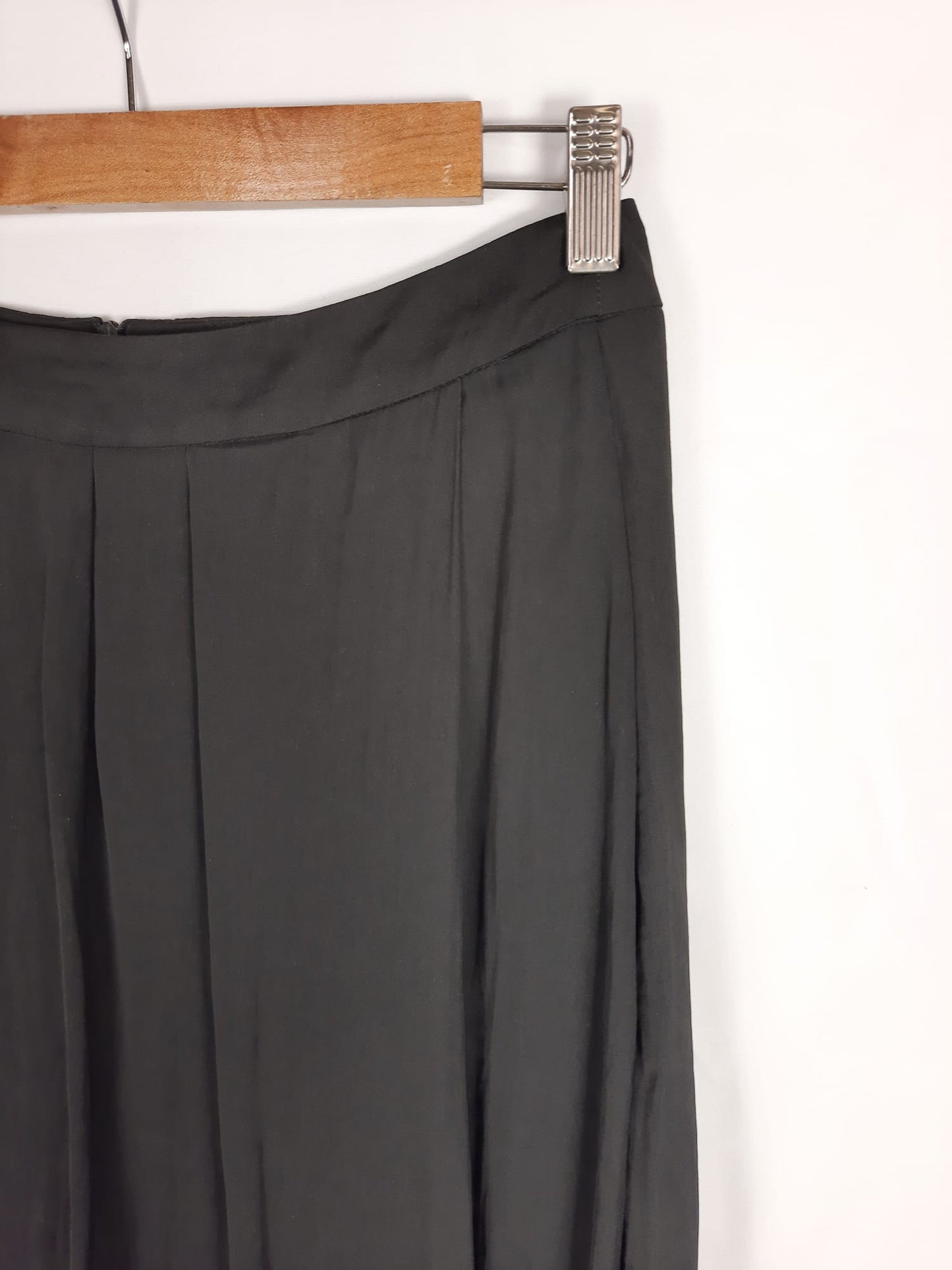 MANGO. Black midi skirt, size 36