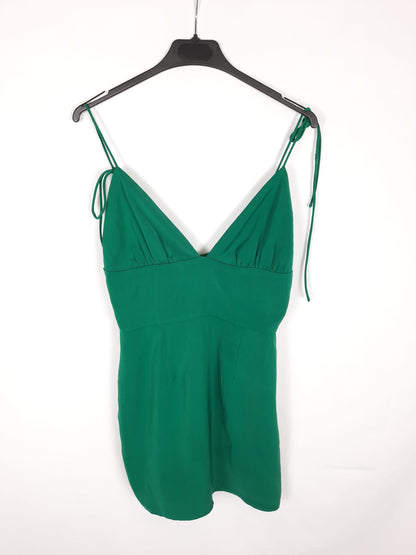 SUPERDOWN. vestido corto verde T.s