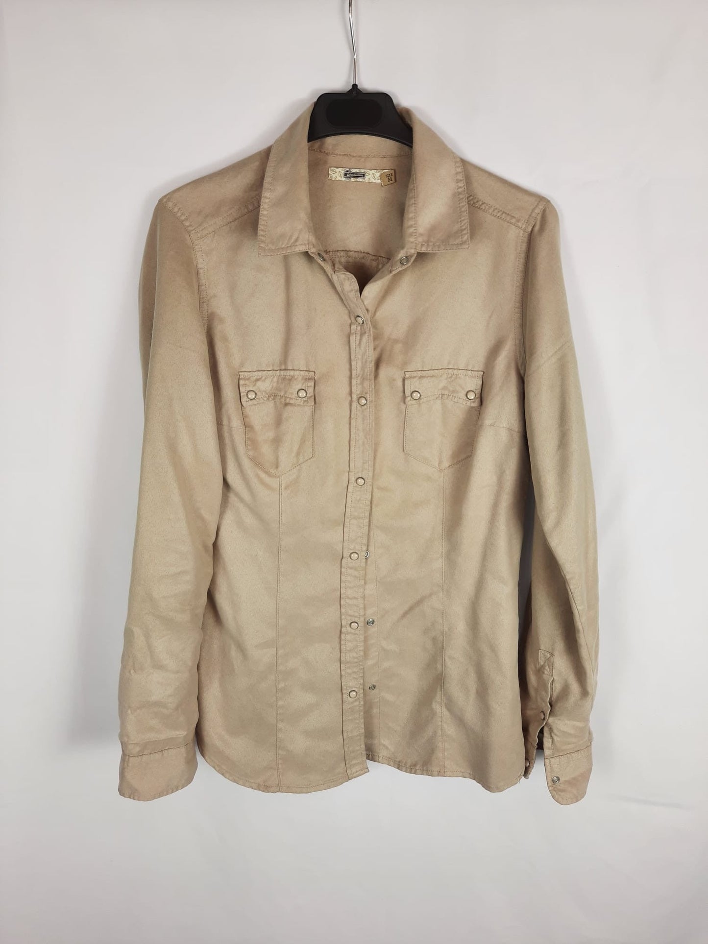 STRADIVARIUS.Sobrecamisa/camisa beige antelina T.m