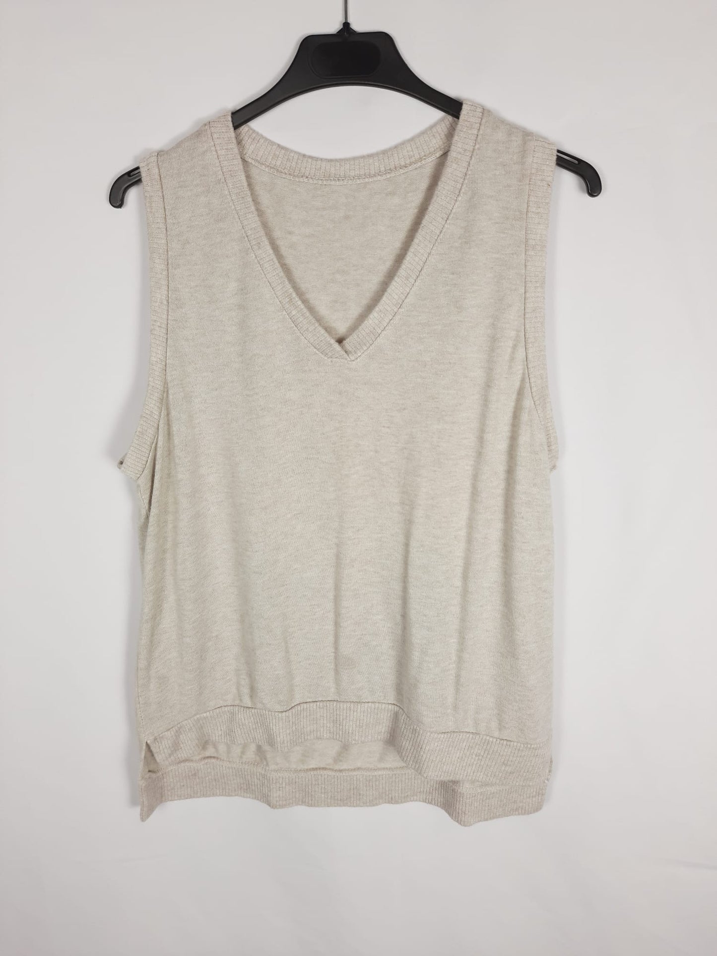 MOOD. Basic beige vest TU 