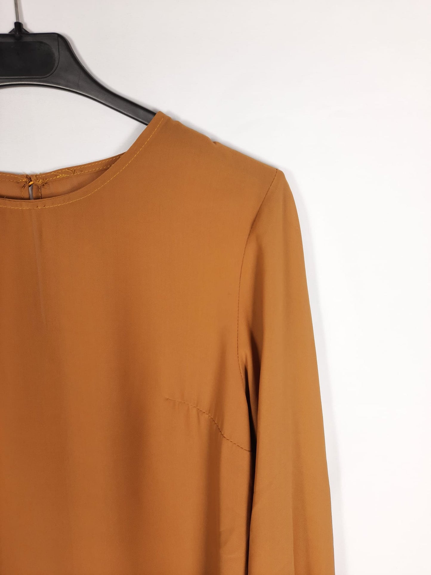 MOOD.Blusa mostaza T.m