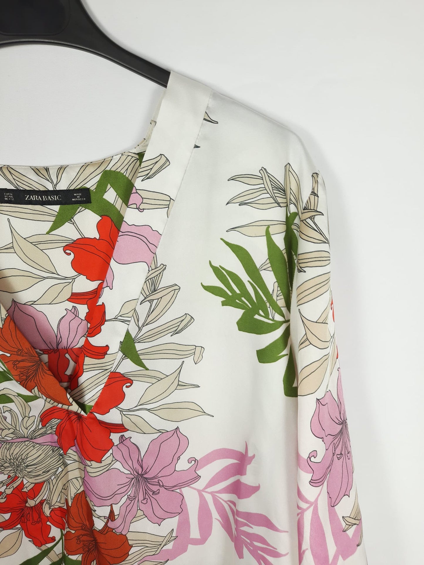 ZARA. Oversized beige blouse T.XL