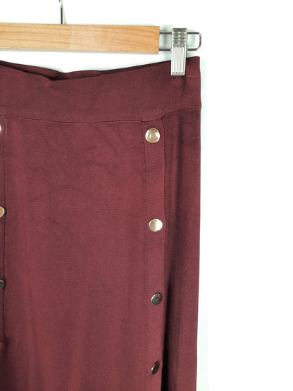 ZARA. falda burdeos botones T.m