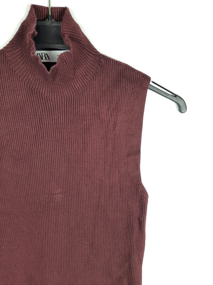 ZARA. top cuello vuelto sin mangas canale grante T.m