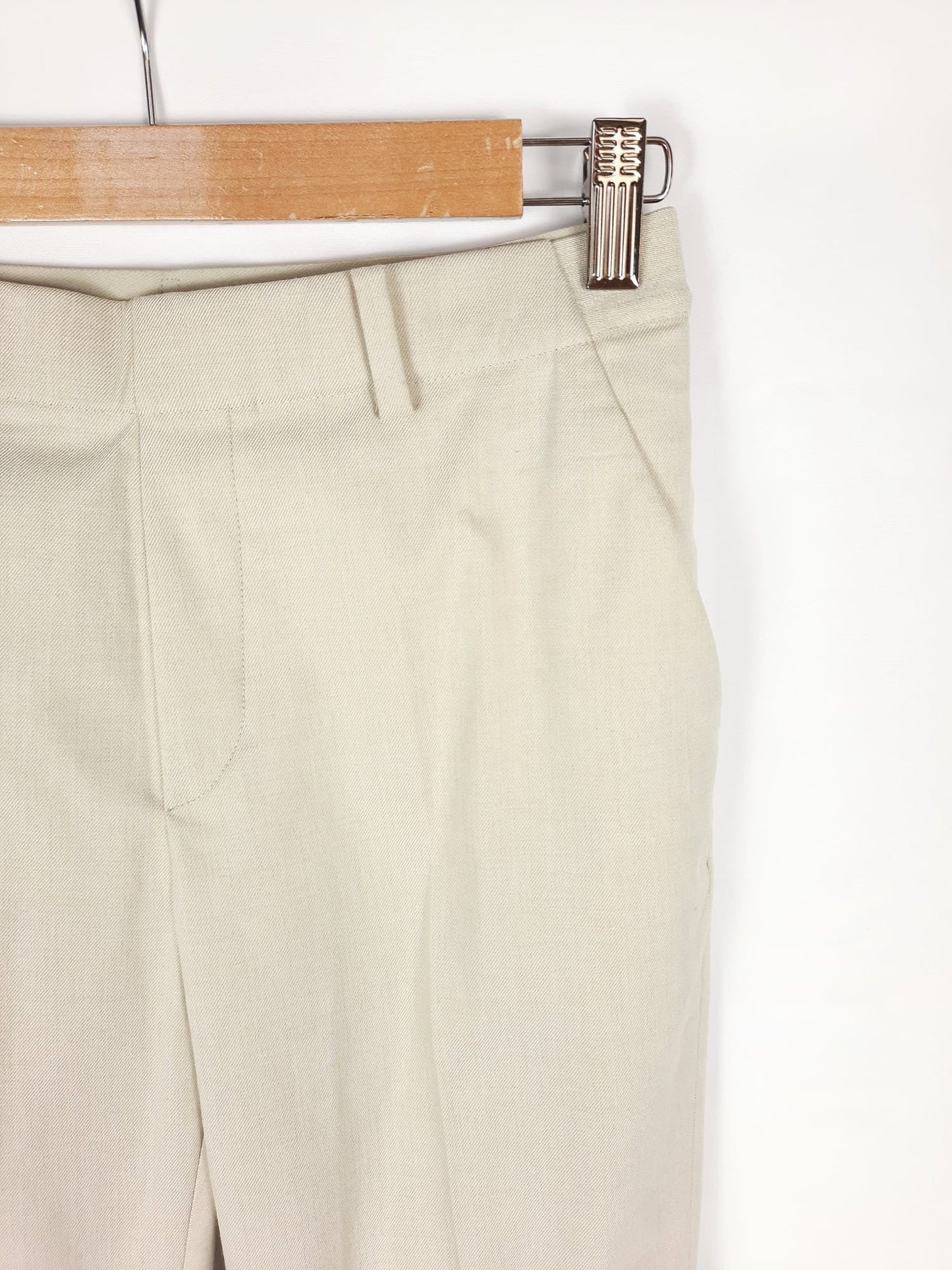 UNIQLO. Pantalón de vestir beige T.xs