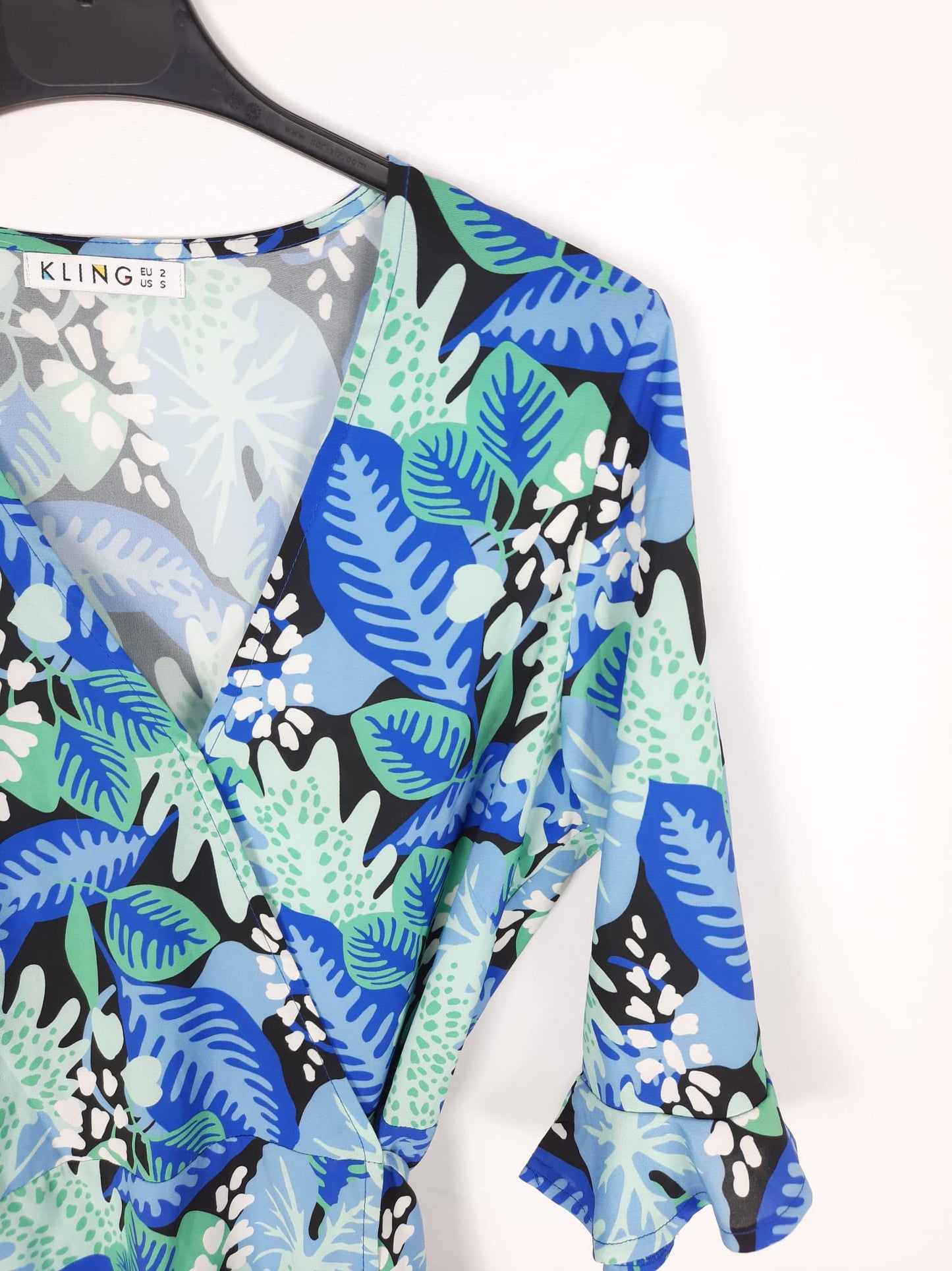 KLING. Green and blue leaf dress Ts
