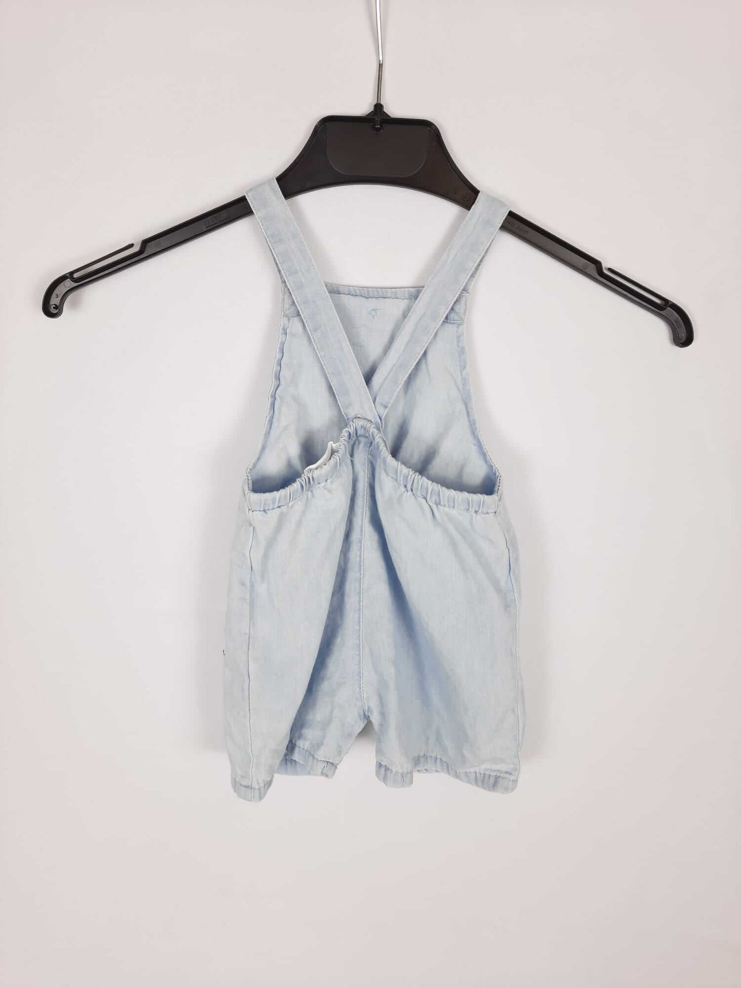 ZARA. Light blue denim-style dungarees in sizes 1-3