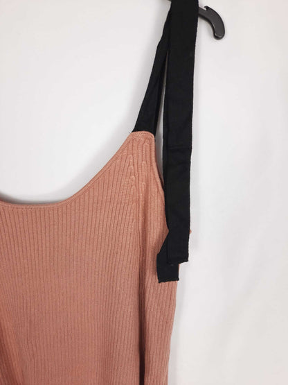 ZARA. Pink ribbed top with black straps Ts