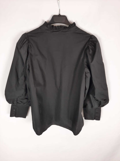 ZARA. Black blouse with puffed sleeves Ts